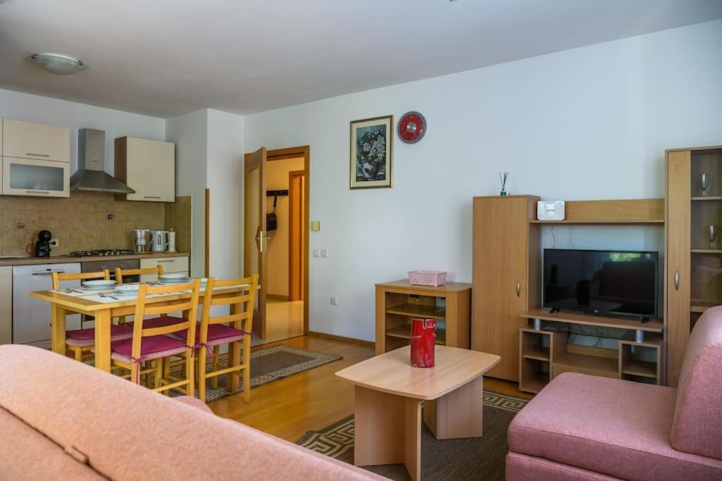 Apartment Sunce Pula Buitenkant foto